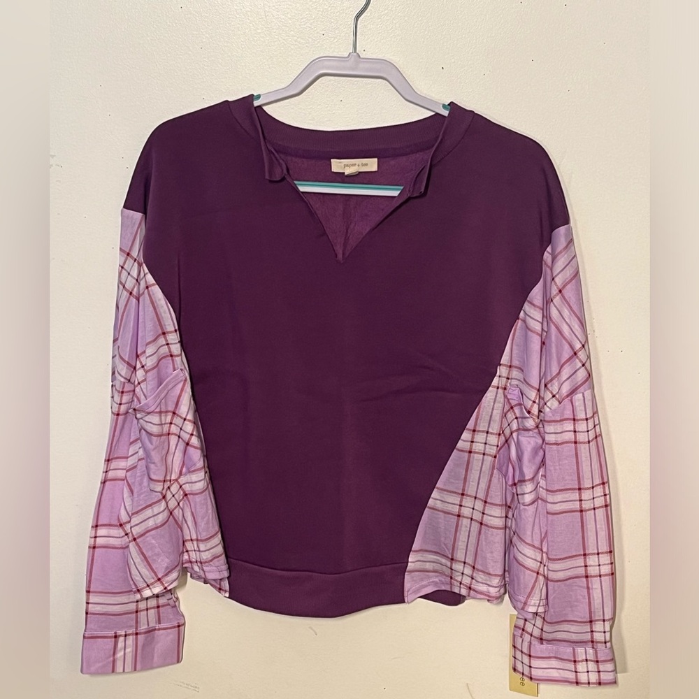 Paper & Tee size 2X purple, lavender, and red top. NWT.